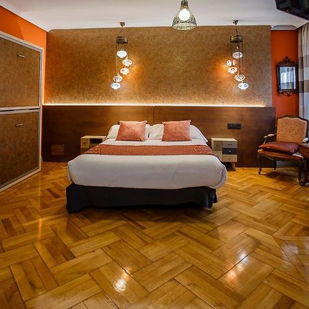 Hostal Rodas Pamplona Dış mekan fotoğraf