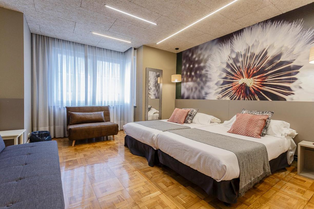 Hostal Rodas Pamplona Dış mekan fotoğraf