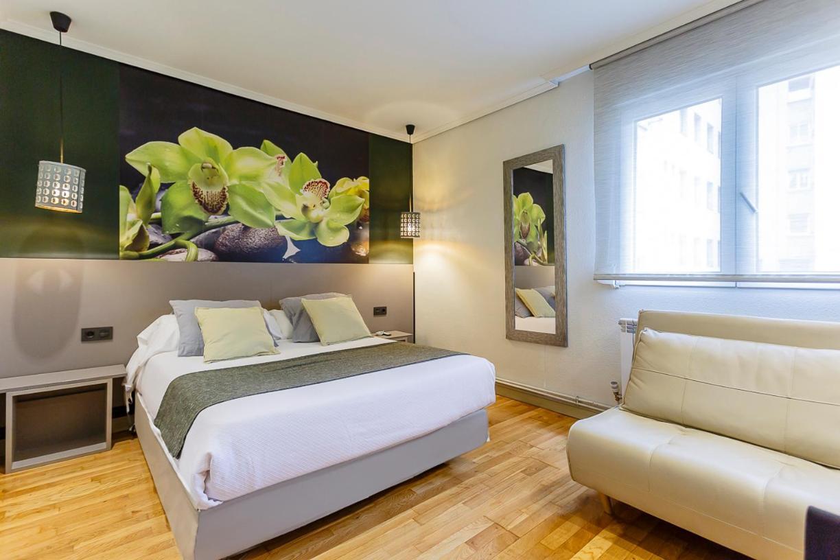 Hostal Rodas Pamplona Dış mekan fotoğraf
