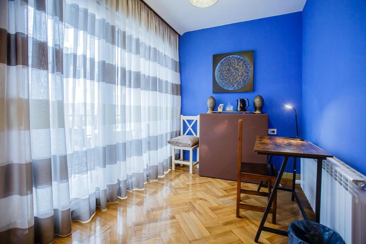 Hostal Rodas Pamplona Dış mekan fotoğraf