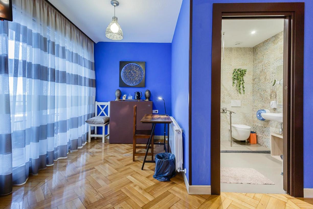 Hostal Rodas Pamplona Dış mekan fotoğraf