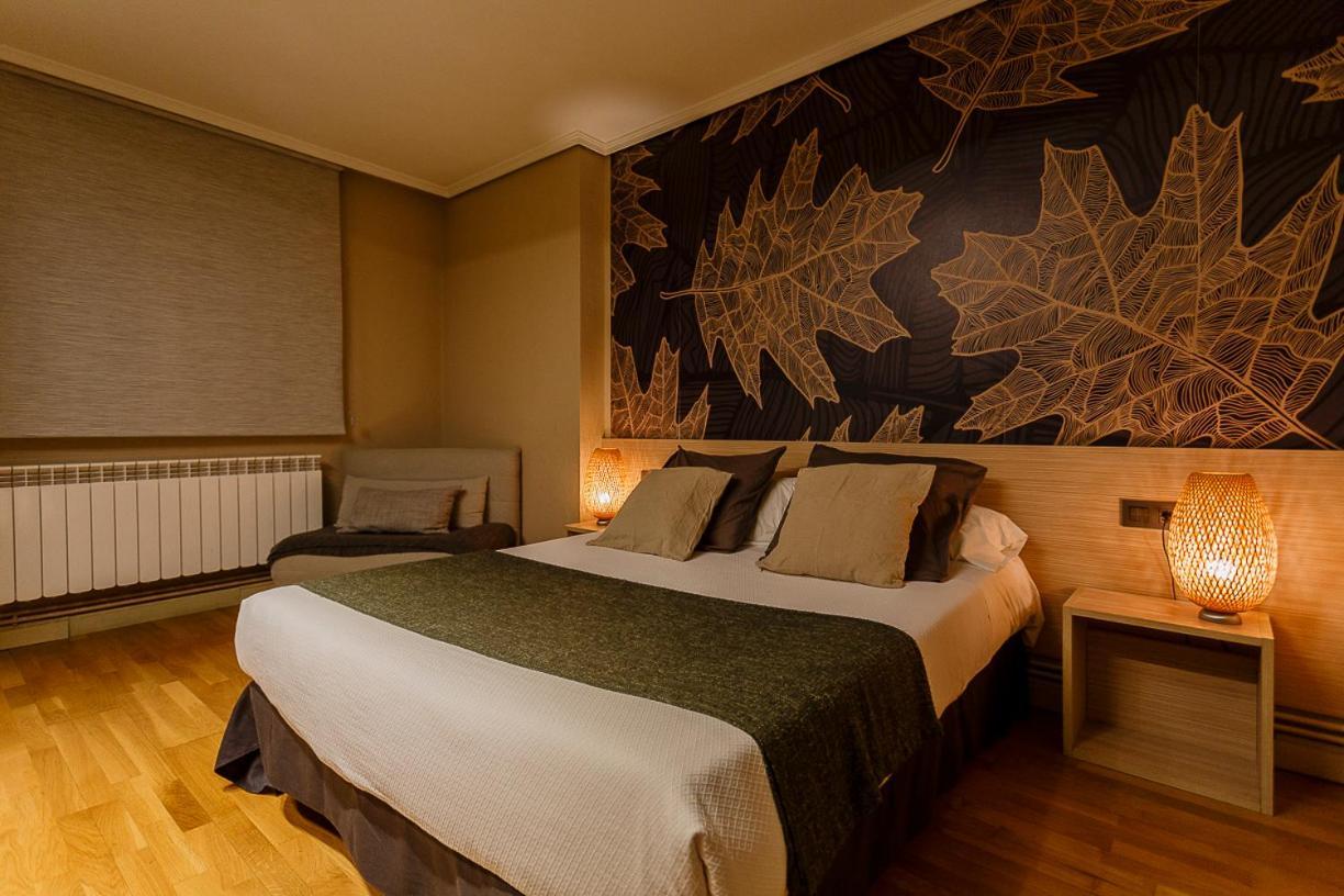Hostal Rodas Pamplona Dış mekan fotoğraf